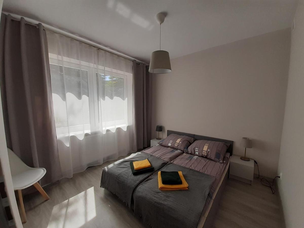 Apartamenty Lewa Лодзь Екстер'єр фото